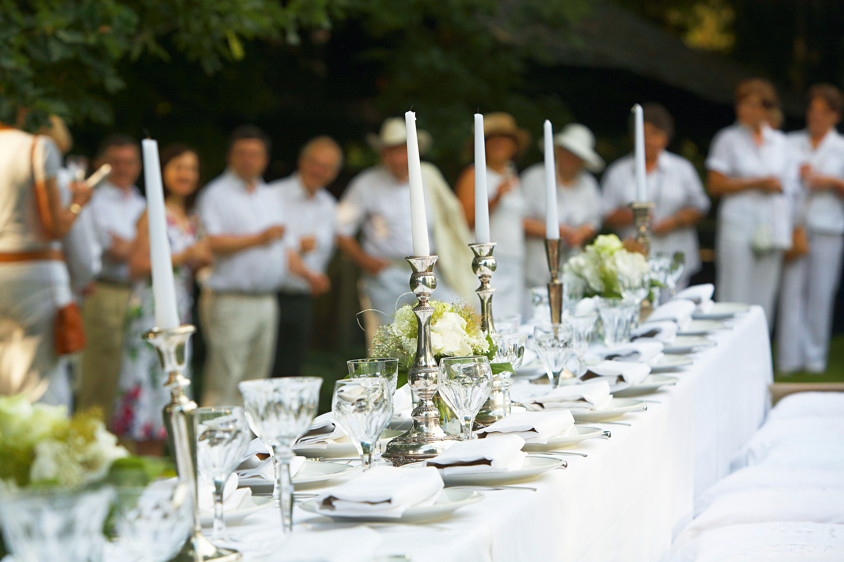 Dîner en blanc